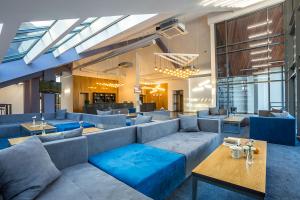 Lobby Bar