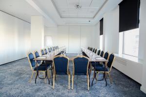 Rome Meeting Room