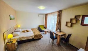 Rooms and Apartments Summer 2026