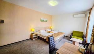 Rooms and Apartments Summer 2026