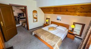 Rooms and Apartments Summer 2026