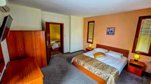 Rooms and Apartments Summer 2026