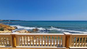Pool & Beach