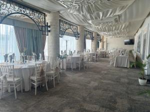 Ball Room
