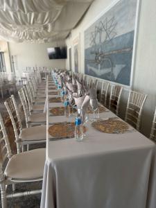 Ball Room