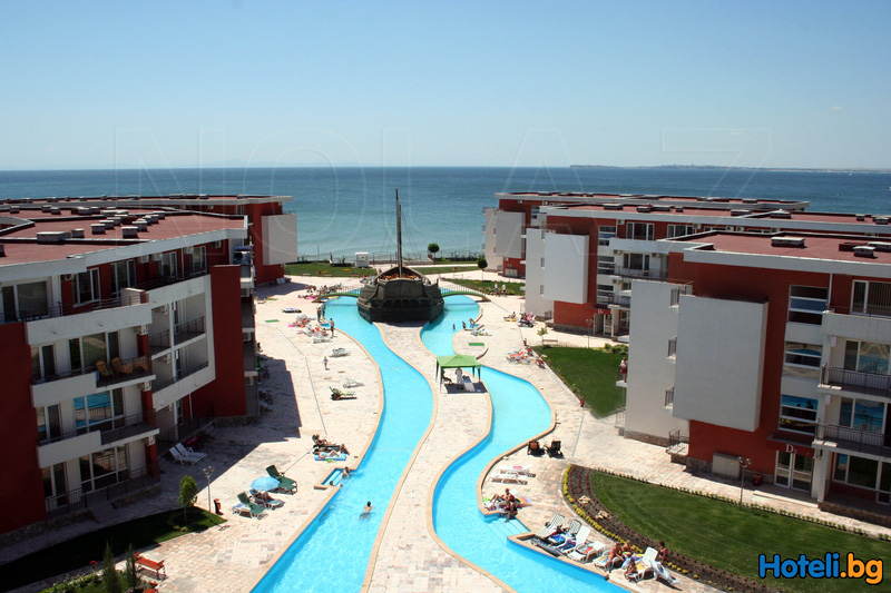 "PRIVILEGE FORT BEACH" next to Elenite